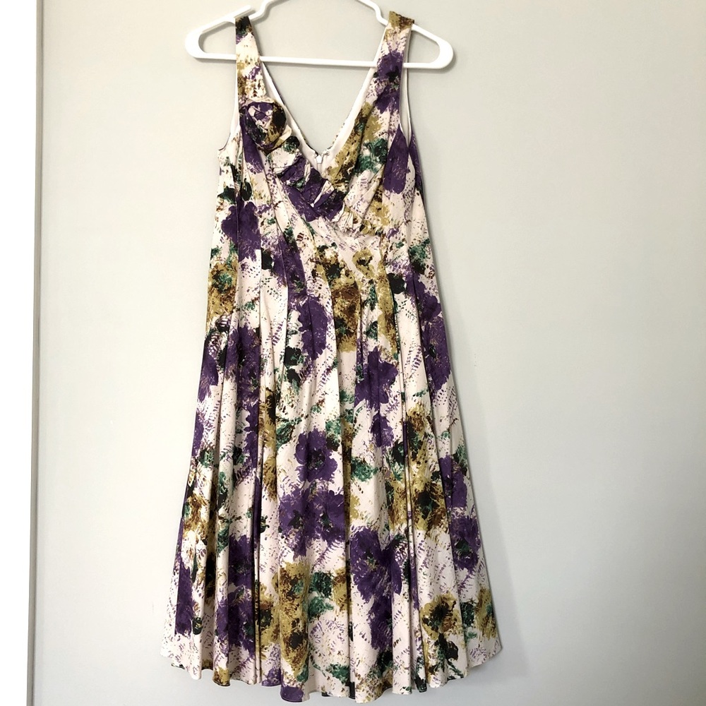 Floral, V-Neck Dress with Pleats